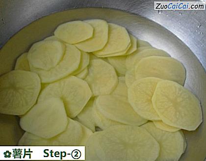 薯片做法第二步骤