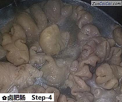 卤肥肠做法第四步骤