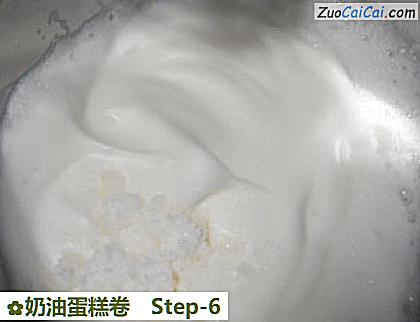 奶油蛋糕卷做法第六步骤