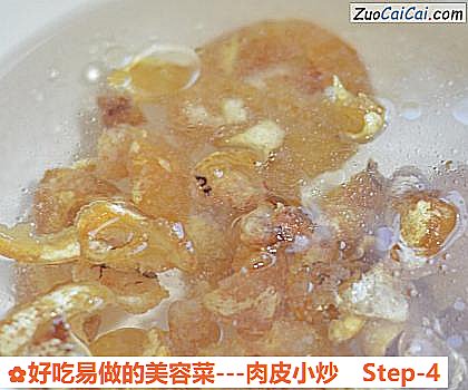 好吃易做的美容菜－肉皮小炒做法第四步骤