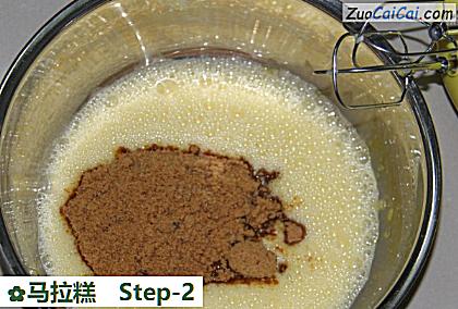 马拉糕做法第二步骤
