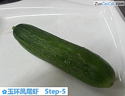 玉环凤尾虾做法第五步骤