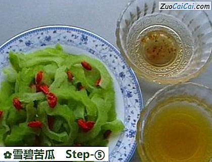 雪碧苦瓜做法第五步骤