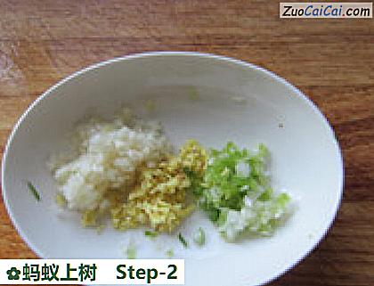 蚂蚁上树做法第二步骤