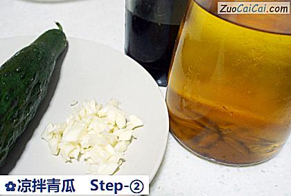凉拌青瓜做法第二步骤