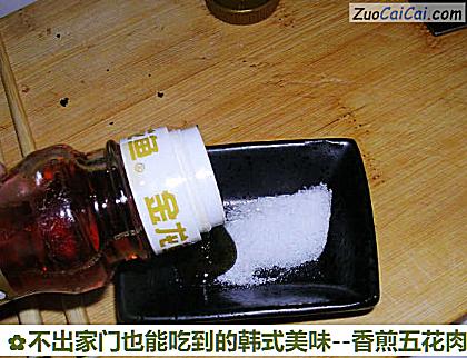 香煎五花肉做法第五步骤