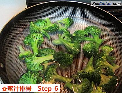 蜜汁排骨做法第六步骤