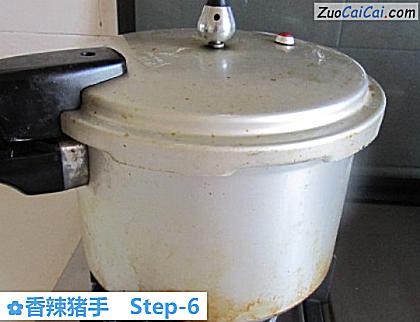 香辣猪手做法第六步骤