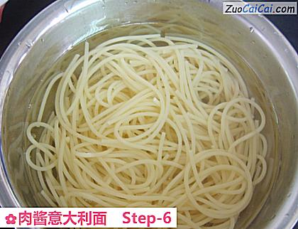 肉酱意大利面做法第六步骤