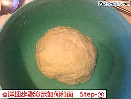 详细步骤演示如何和面做法第五步骤