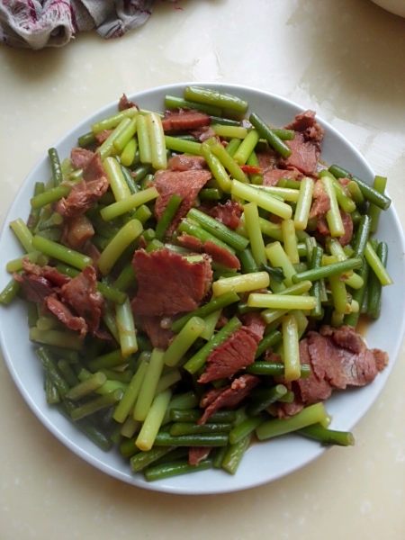 蒜苔炒牛肉cover-1