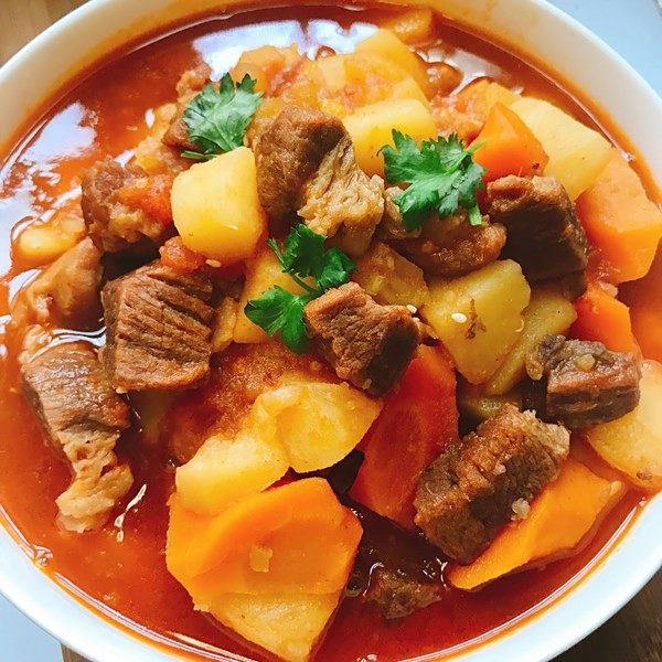番茄土豆炖牛腩cover-1