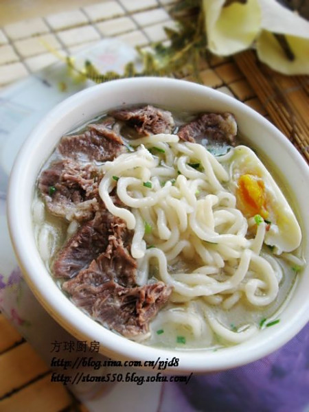 牛肉汤面cover-1