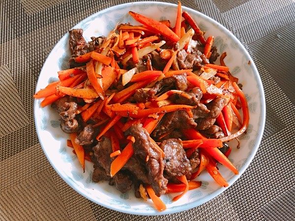 胡萝卜炒牛肉cover-1
