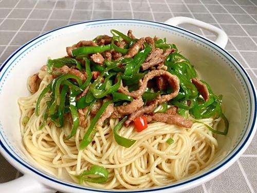 青椒肉丝面cover-1