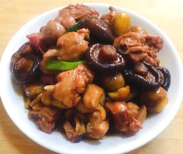 香菇炒鸡肉cover-1