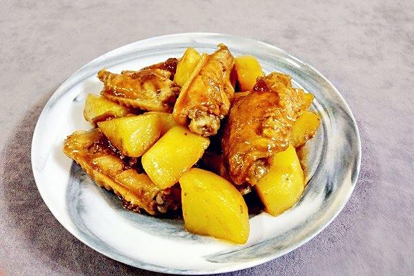 土豆烧鸡翅cover-1