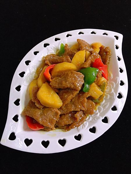 咖喱土豆炖牛肉cover-1