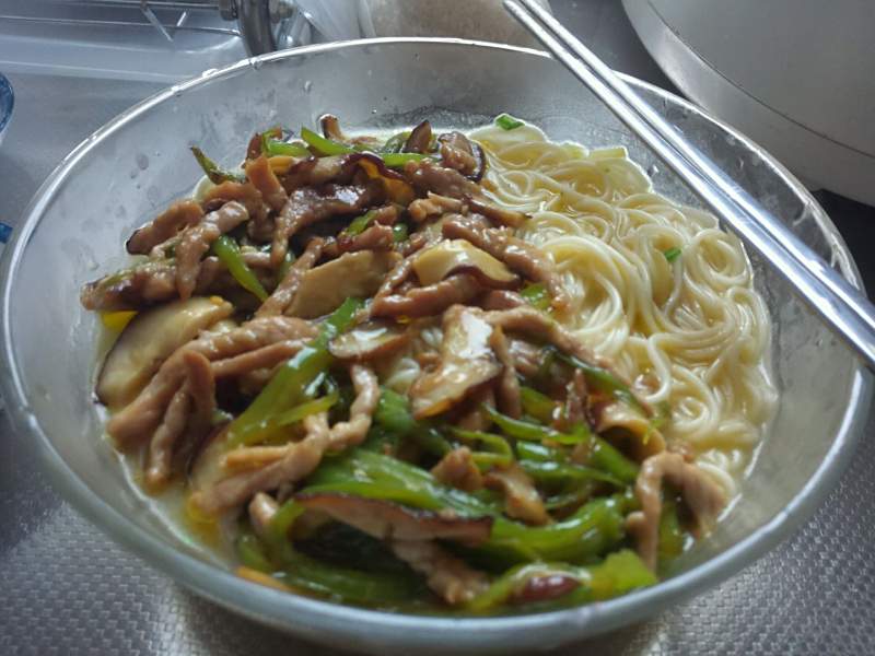 香菇肉丝面cover-1