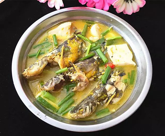 黄鱼炖豆腐cover-1