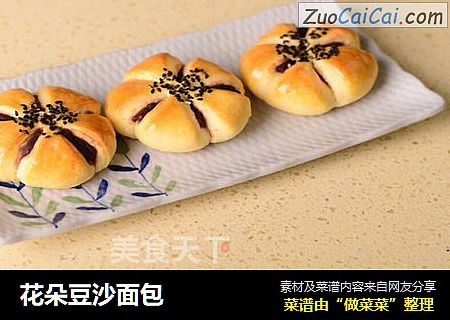 花朵豆沙面包