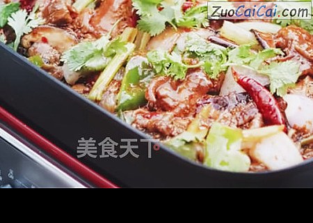过完中秋也要吃顿好的，家庭版鸡公煲