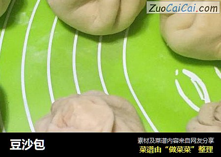 豆沙包