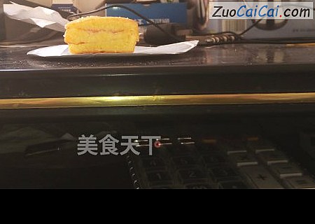 三层夹心蛋糕