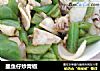 墨鱼仔炒青椒的做法