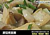 蘑菇煮豆腐的做法