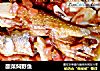 酸菜焖野鱼的做法