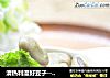 清热利湿好豆子---蚕豆炖排骨的做法