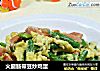 火腿肠带豆炒鸡蛋的做法