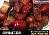 红枣炖烧五花肉的做法
