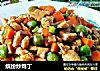 缤纷炒鸡丁的做法