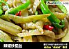 辣椒炒茄丝的做法
