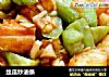 丝瓜炒油条的做法