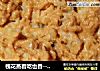 槐花蒸着吃也香--蒜香麻酱槐花的做法