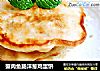 蟹肉鱼肠洋葱鸡蛋饼的做法
