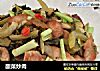 酸菜炒肉的做法