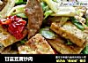 甘蓝豆腐炒肉的做法