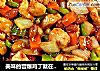 美味的宫爆鸡丁就在眼前，不会做？那你只有舔屏的份的做法