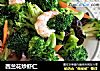 西兰花炒虾仁的做法