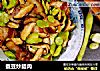 蚕豆炒腊肉的做法