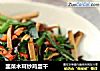 韭菜木耳炒鸡蛋干的做法