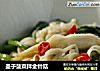 圣子菠菜拌金针菇的做法