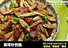 藕带炒香肠的做法