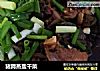 猪蹄蒸盐干菜的做法