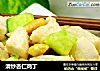 清炒杏仁鸡丁的做法