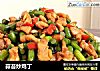 蒜苔炒鸡丁的做法